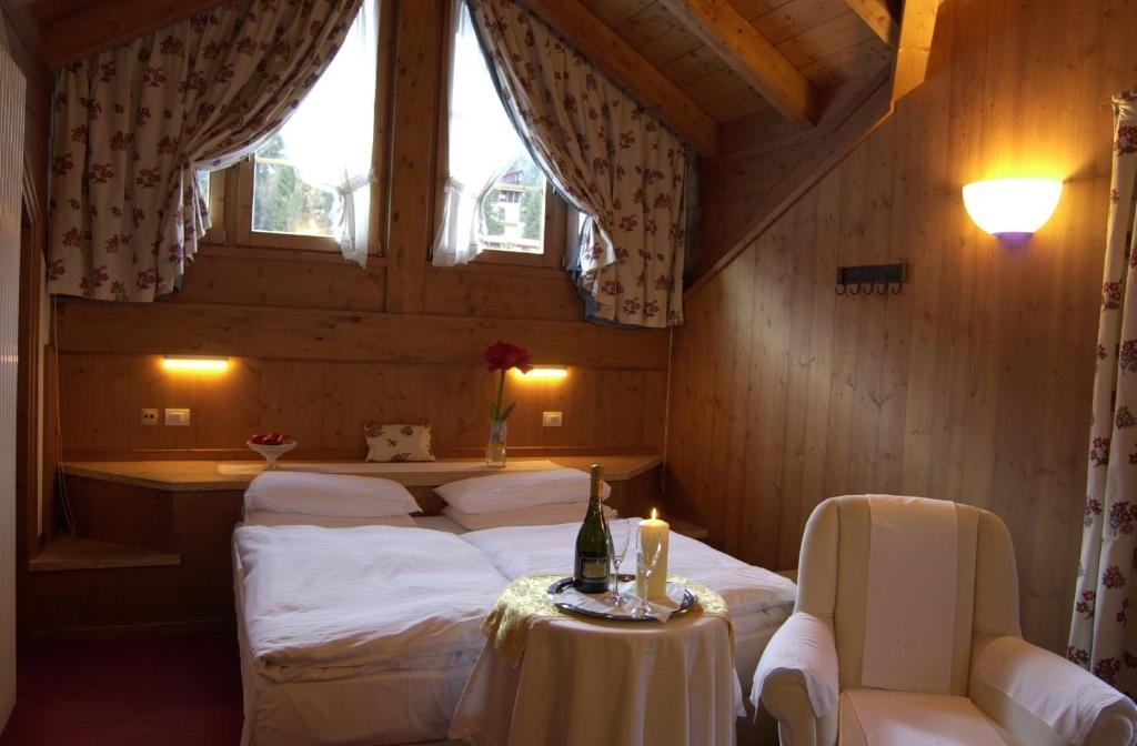 Hotel Baita Fiorita Santa Caterina Valfurva Bilik gambar